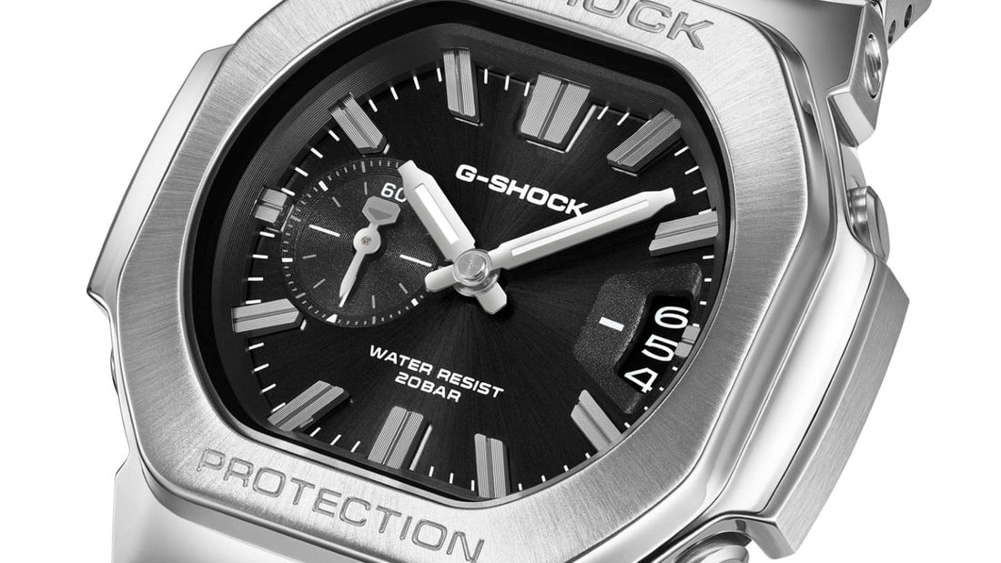 Casio G-Shock GMC-2500D-1A със стоманен пръстен и черен циферблат