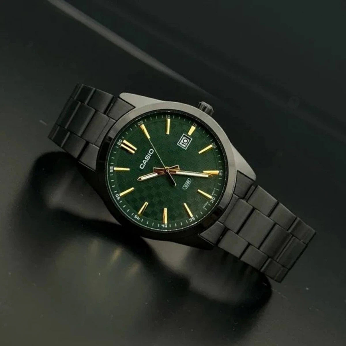 Мъжки аналогов часовник Casio - Casio Collection - MTP-VD03B-3AUDF