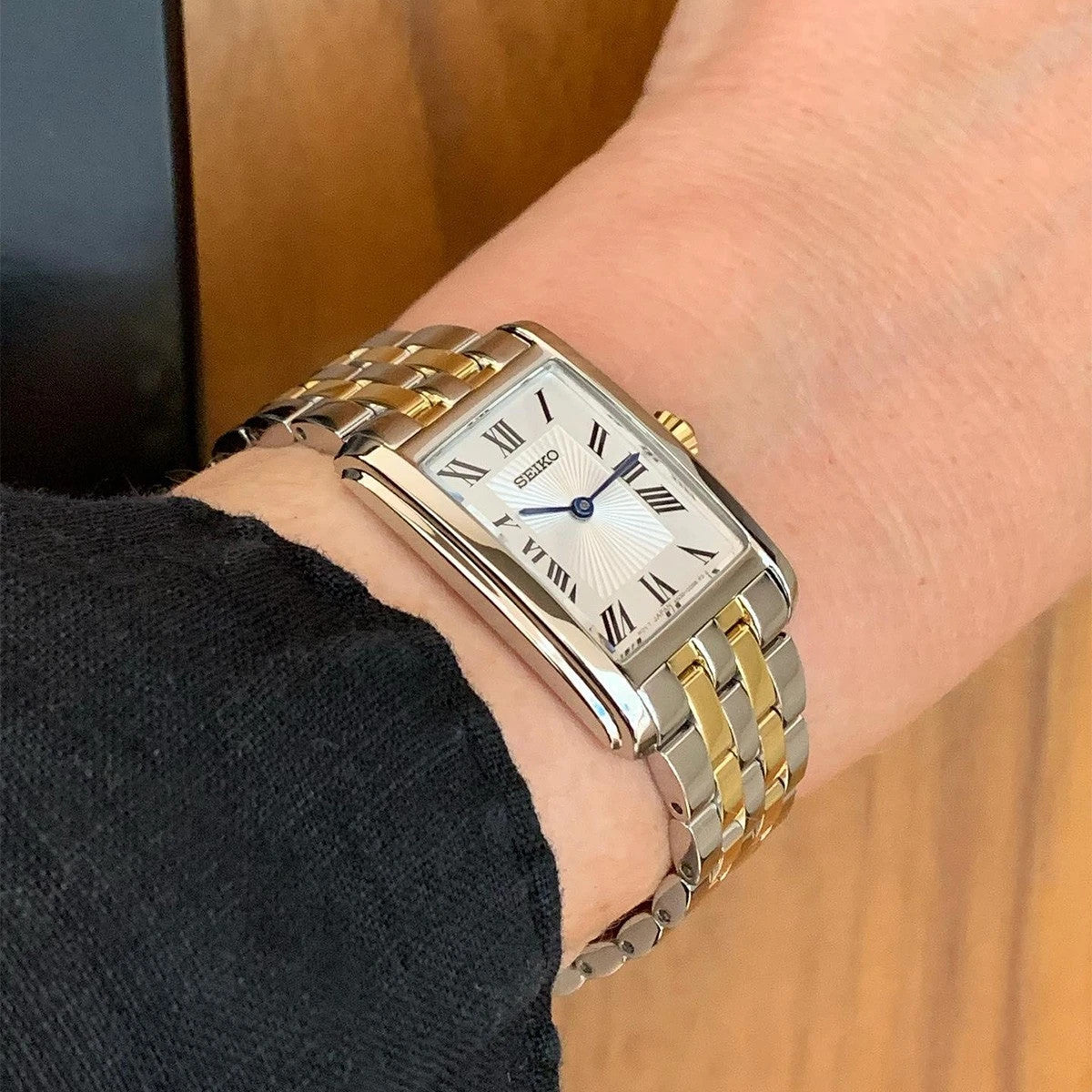 Дамски часовник SEIKO - SWR087P1