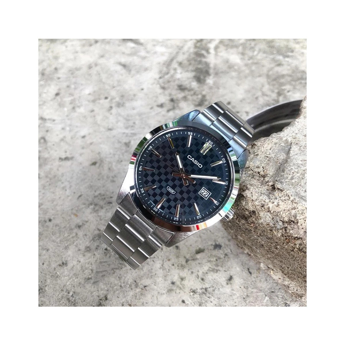 Мъжки аналогов часовник Casio - Casio Collection - MTP-VD03D-2A2UDF