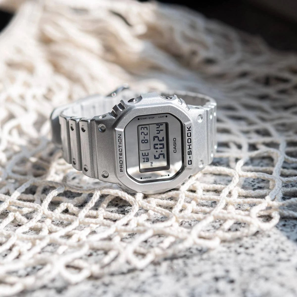 Мъжки часовник Casio G-Shock - DW-5600FF-8ER