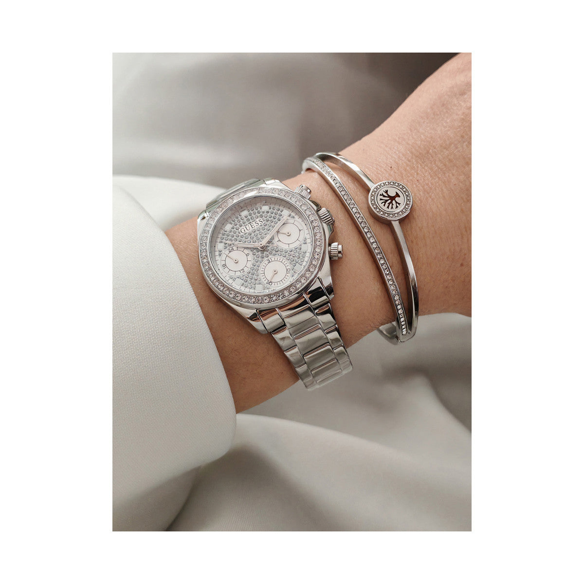 Дамски часовник GUESS - GW1037L1
