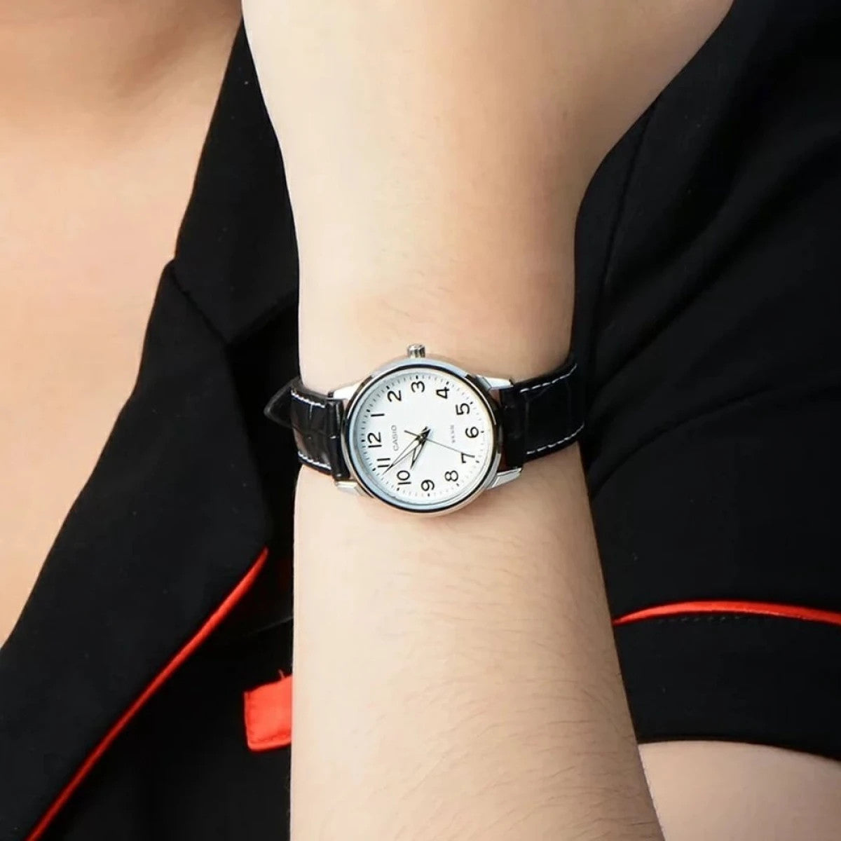 Дамски аналогов часовник Casio - Casio Collection - LTP-1303L-7BVDF