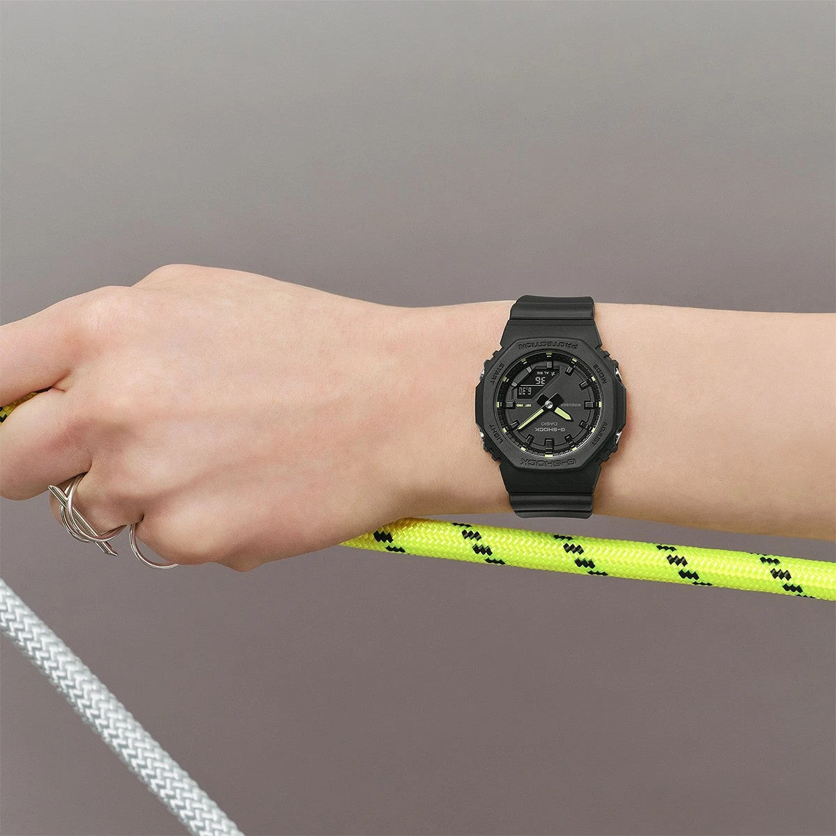 Дамски часовник Casio G-Shock - GMA-P2100SA-1A2ER
