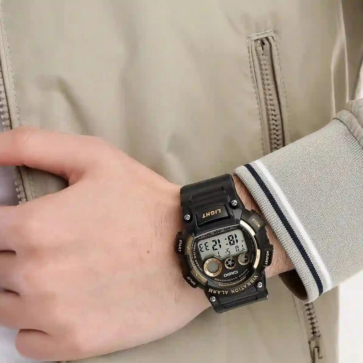 Мъжки дигитален часовник Casio - W-735H-1A2VDF
