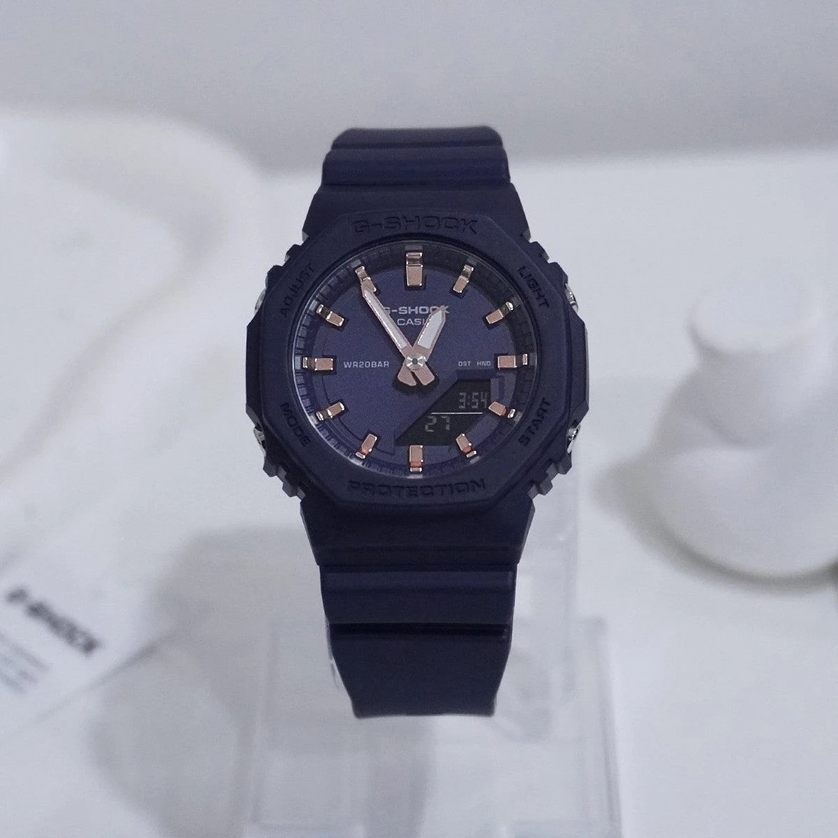 Дамски часовник Casio G-Shock - GMA-P2100M-2AER