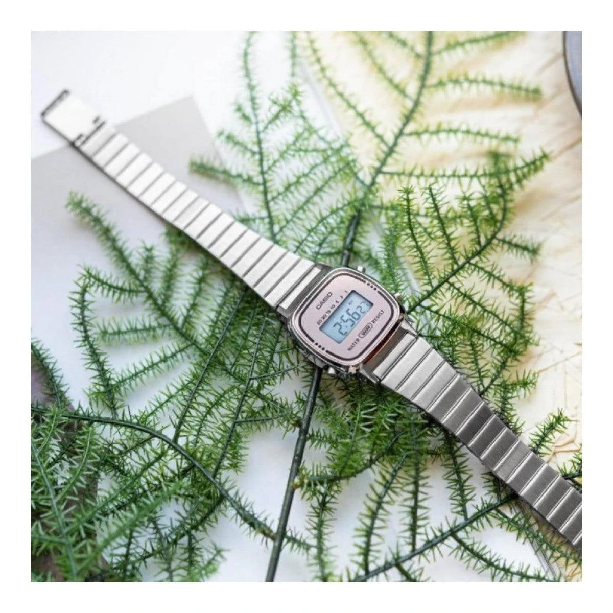 Дамски часовник Casio Vintage - LA670WES-4AEF