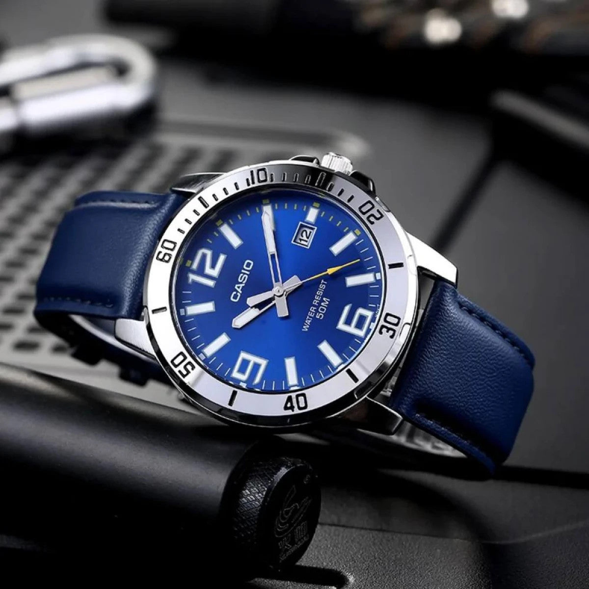 Мъжки аналогов часовник Casio - Casio Collection - MTP-VD01L-2BVUDF
