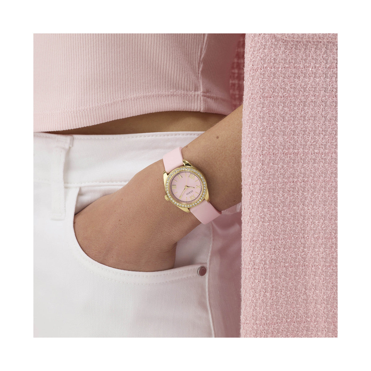 Дамски часовник GUESS - GW1000L2