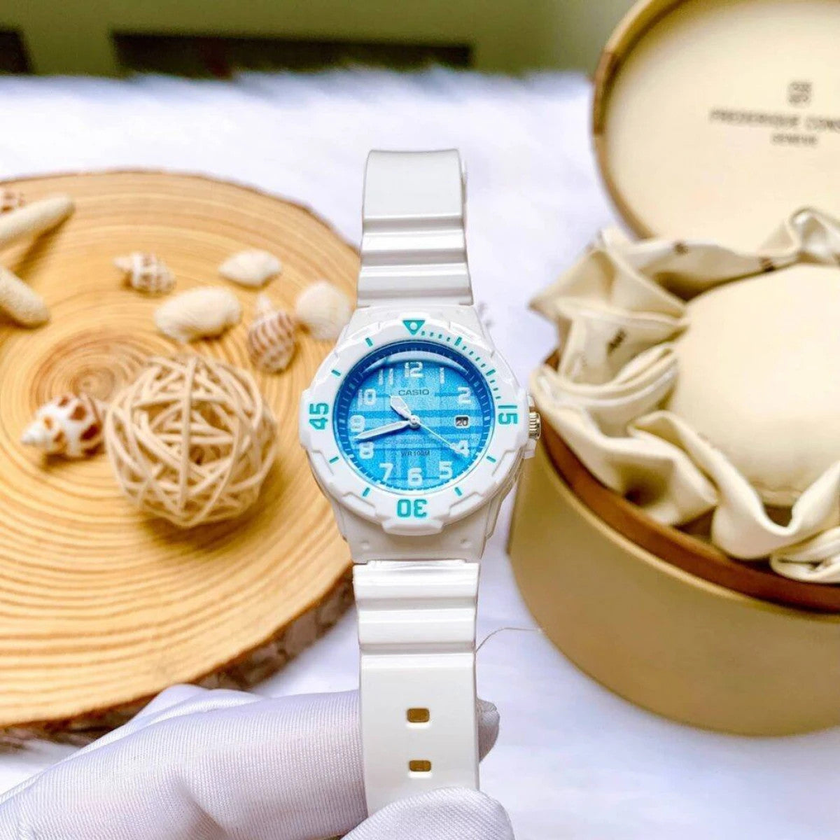 Детски дигитален часовник Casio - LRW-200H-2CVDF