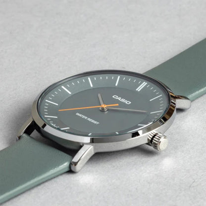Мъжки аналогов часовник Casio - Casio Collection - MTP-VT04L-8EDF