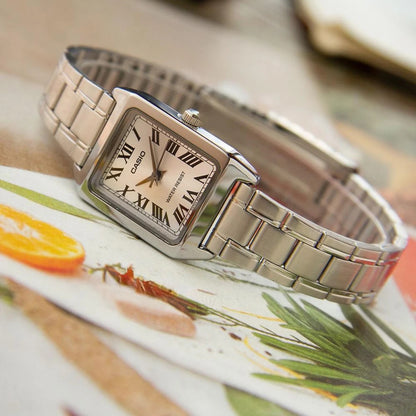Дамски аналогов часовник Casio - Casio Collection - LTP-V007D-7BUDF