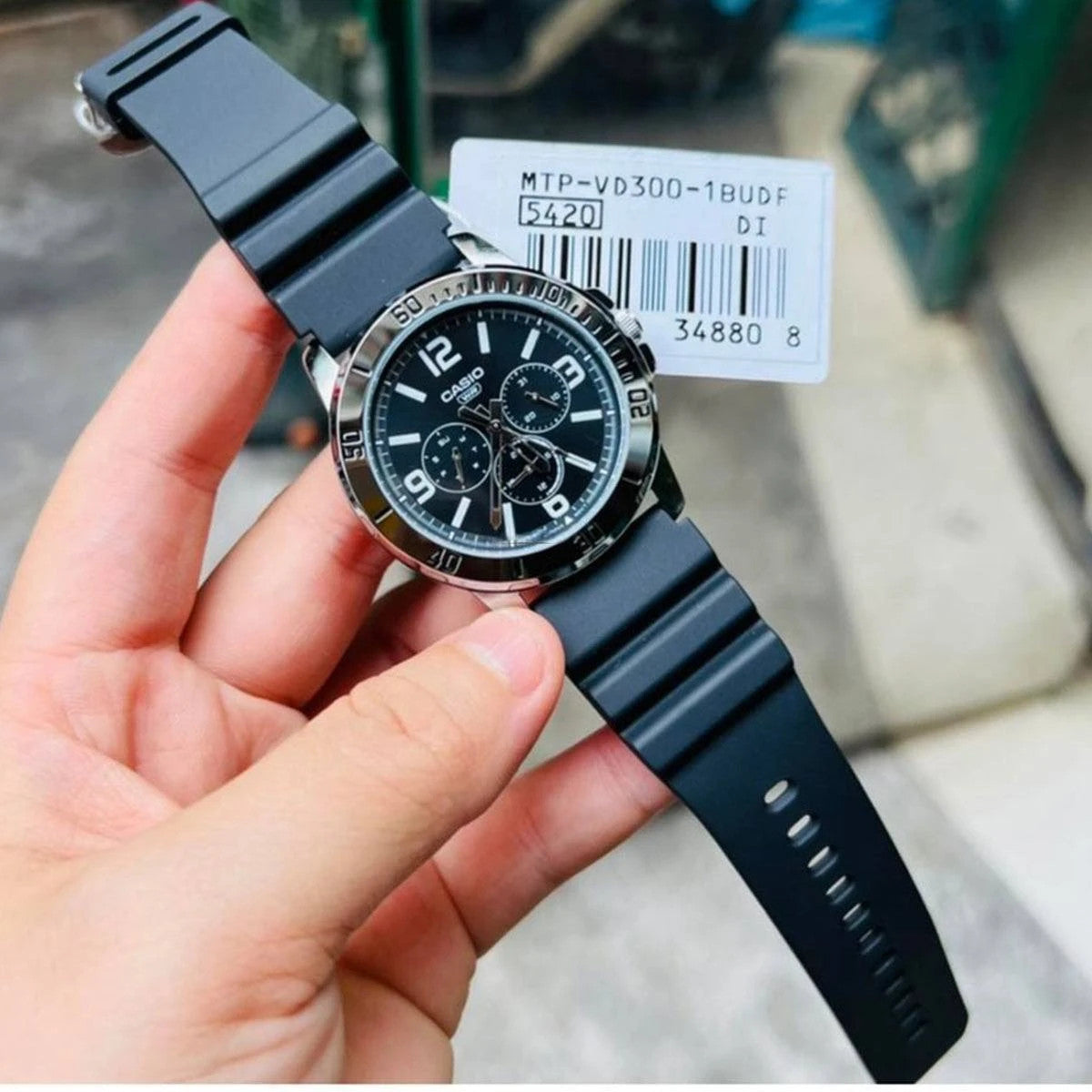 Мъжки аналогов часовник Casio Multi-Dial - Casio Collection - MTP-VD300-1BUDF