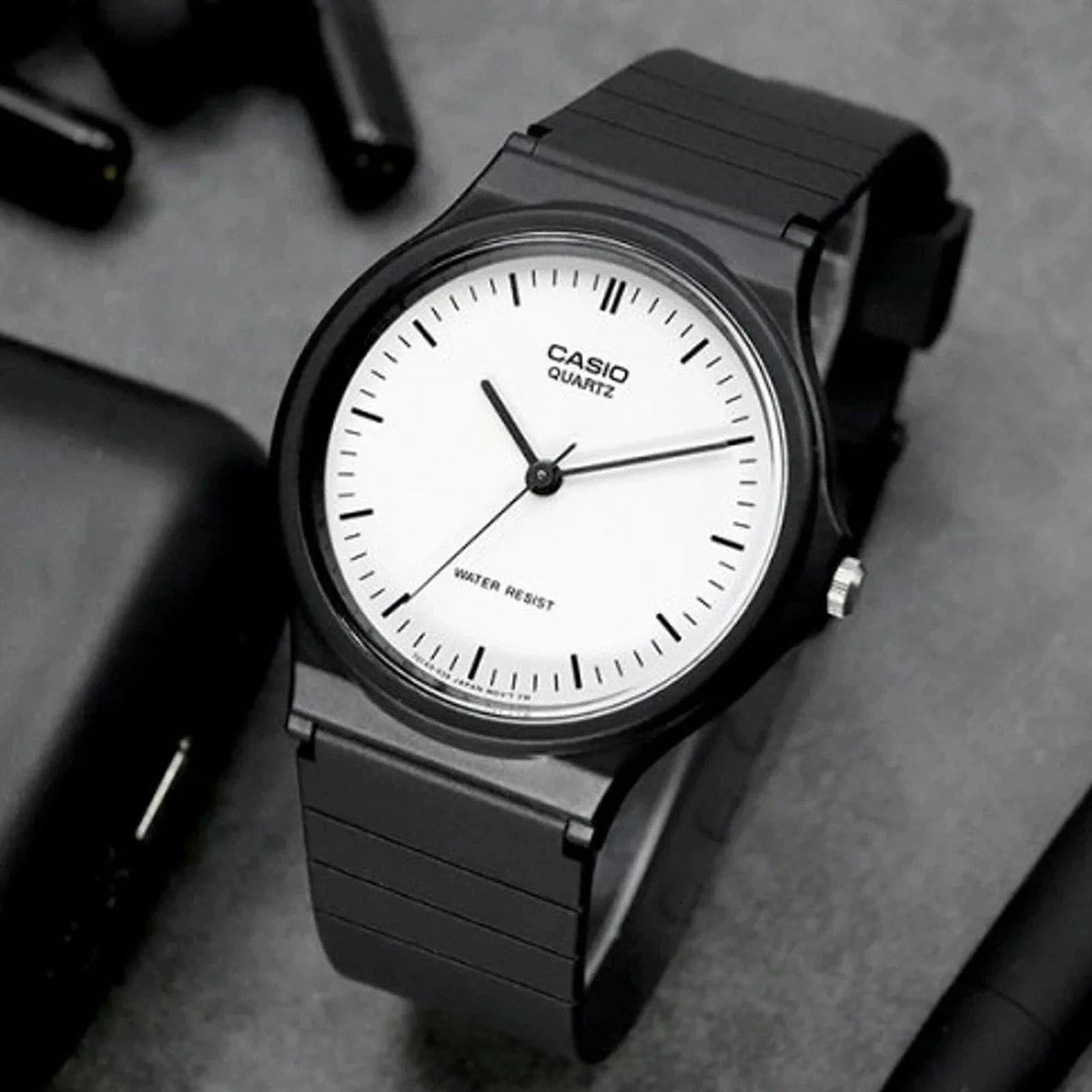 Мъжки аналогов часовник Casio - MQ-24-7ELDF