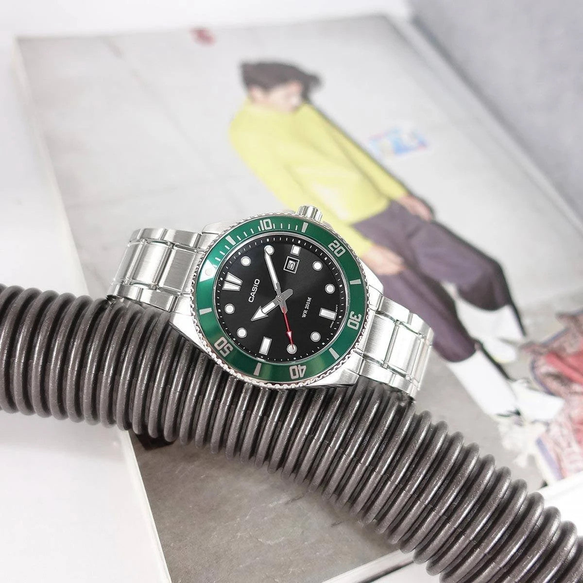 Мъжки аналогов часовник Casio Diving - MDV-107D-3AVEF