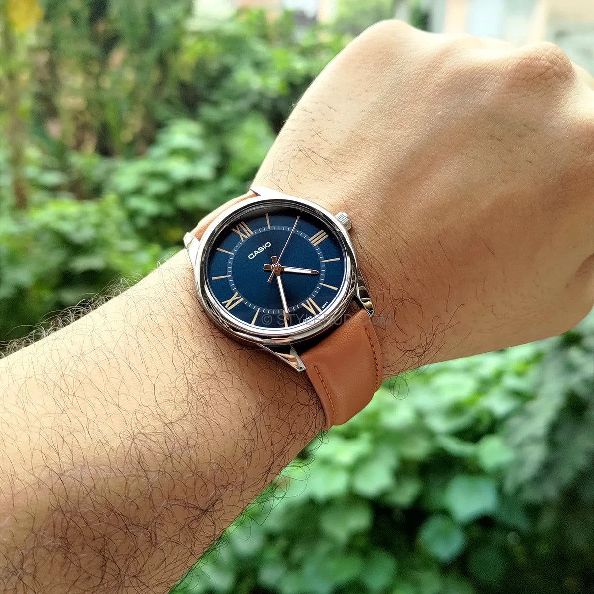 Мъжки аналогов часовник Casio - Casio Collection - MTP-V005L-2B5UDF