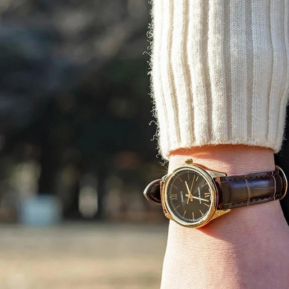 Дамски аналогов часовник Casio - Casio Collection - LTP-V005GL-1B2UDF