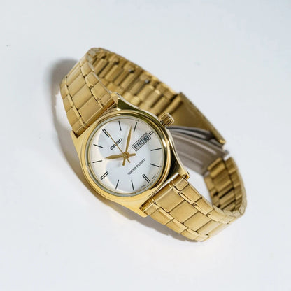 Дамски аналогов часовник Casio - Casio Collection - LTP-V006G-7BUDF