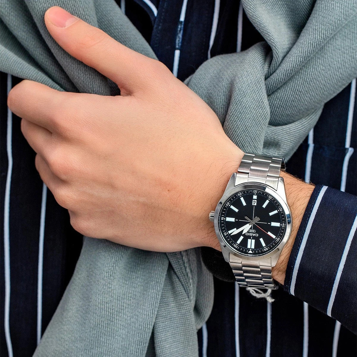 Мъжки аналогов часовник Casio - Casio Collection - MTP-VD02D-1EUDF