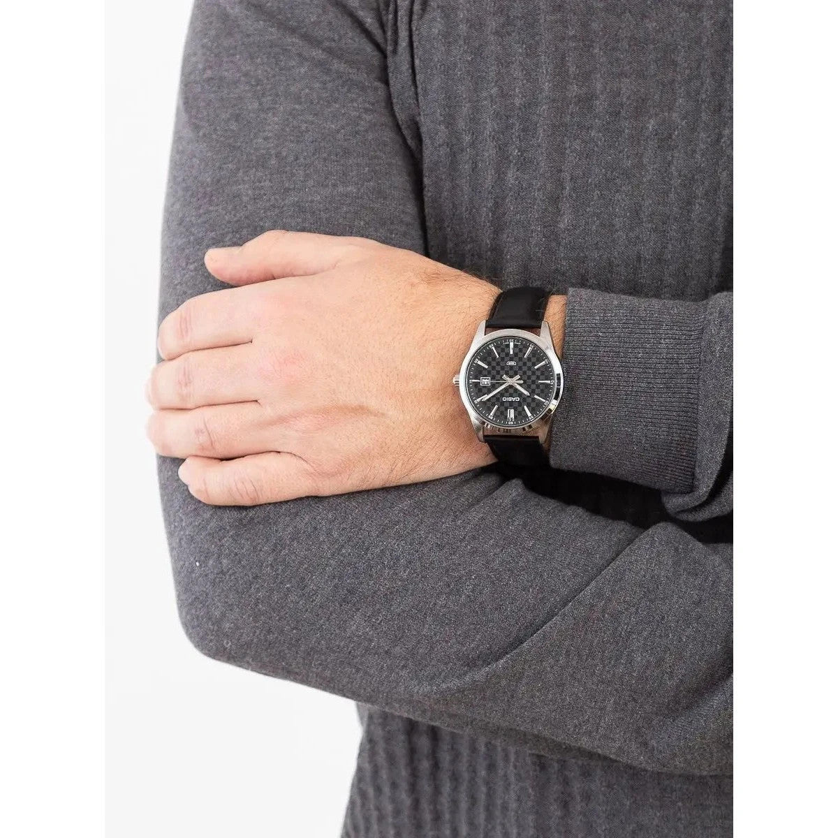 Мъжки аналогов часовник Casio - Casio Collection - MTP-VD03L-1AUDF