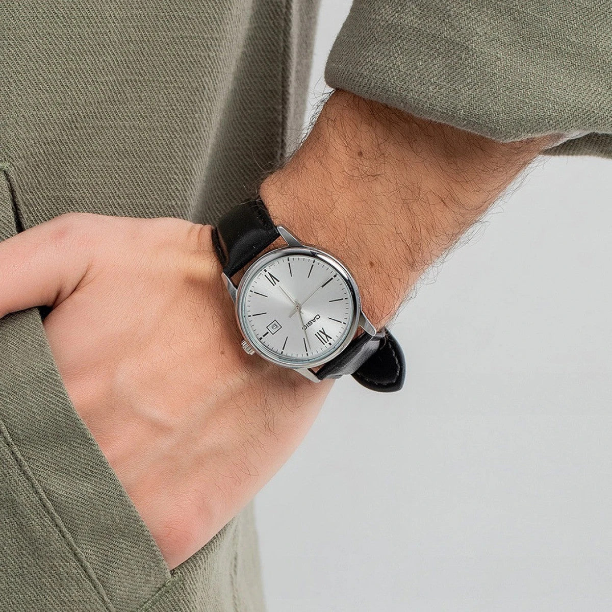 Мъжки аналогов часовник Casio - Casio Collection - MTP-V002L-7B3UDF