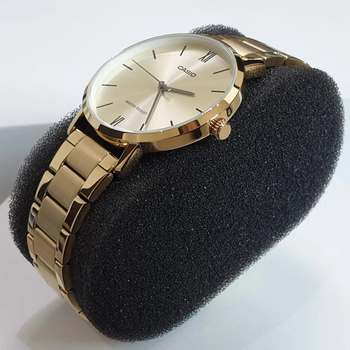 Дамски аналогов часовник Casio - LTP-VT01G-9BUDF