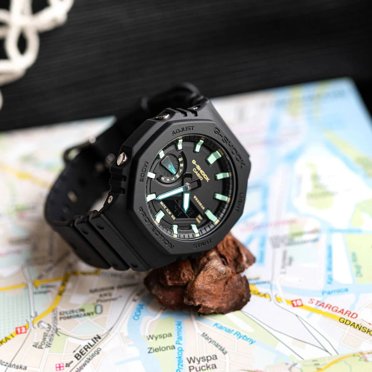Мъжки часовник Casio G-Shock - GA-2100RC-1AER