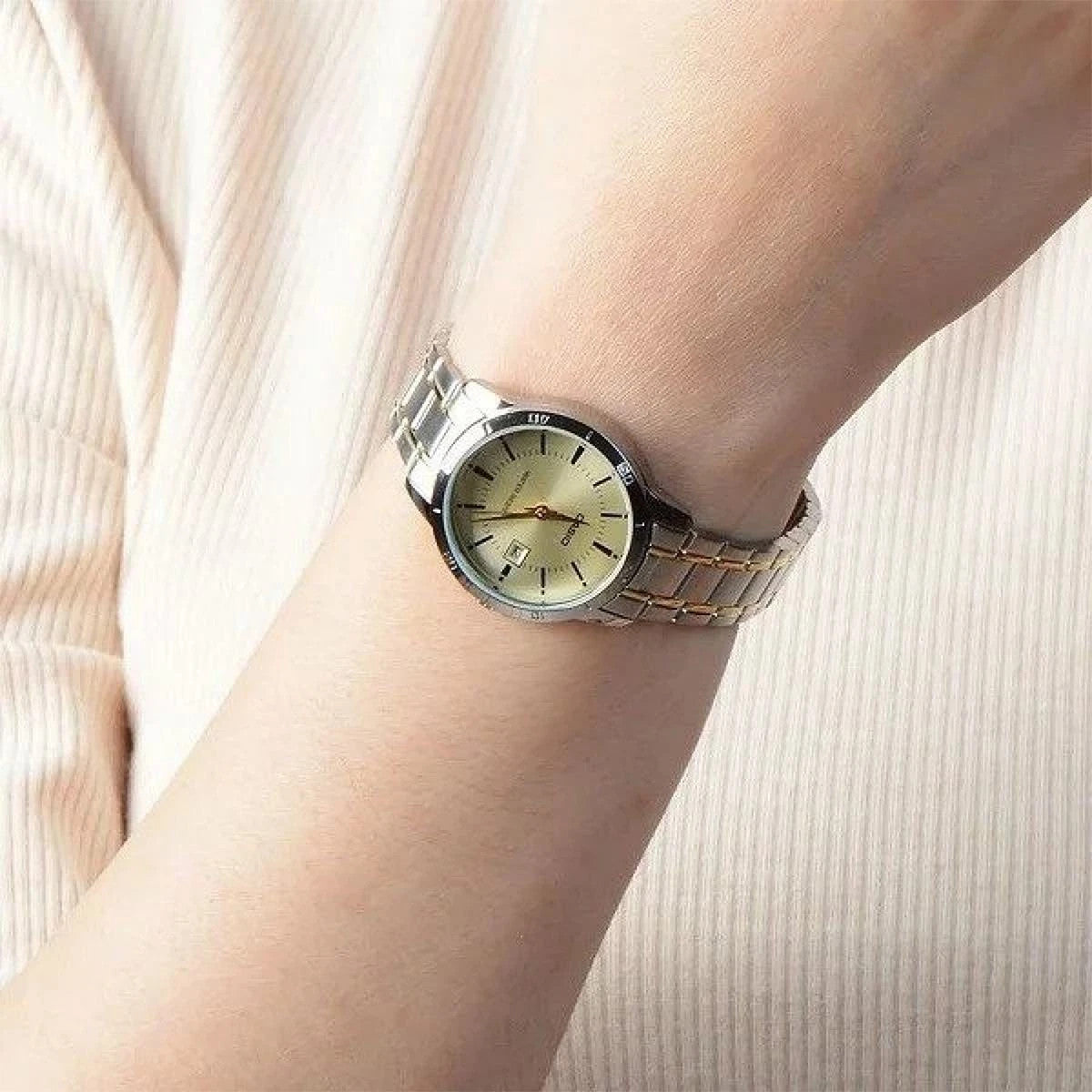 Дамски аналогов часовник Casio - Casio Collection - LTP-V004SG-9AUDF