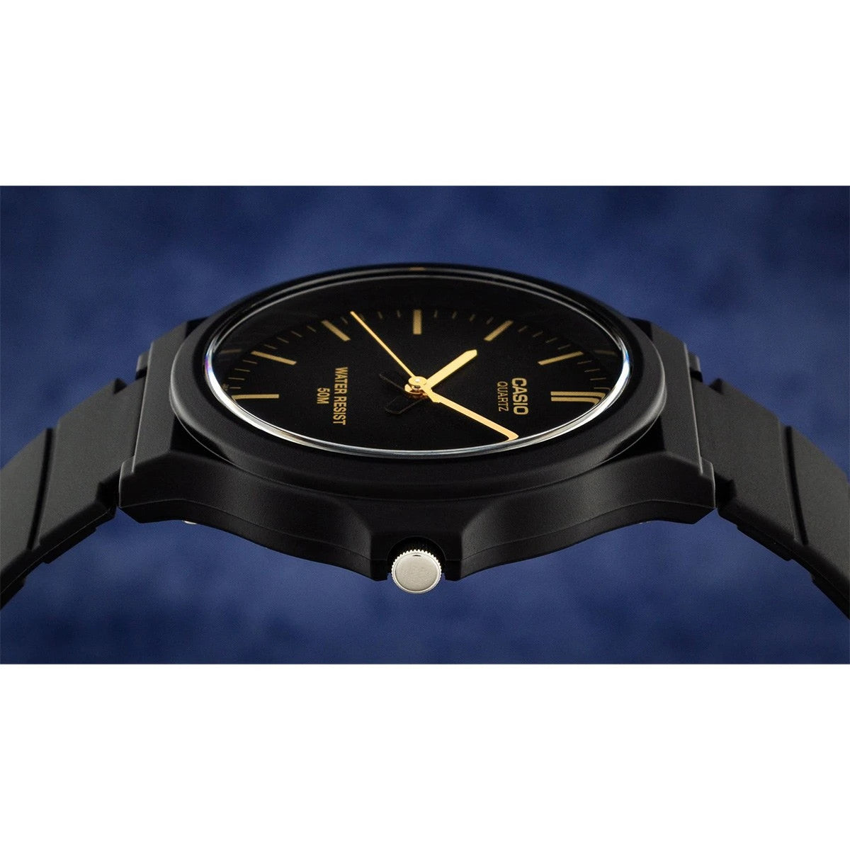 Мъжки часовник CASIO COLLECTION - MW-240-1E2VEF