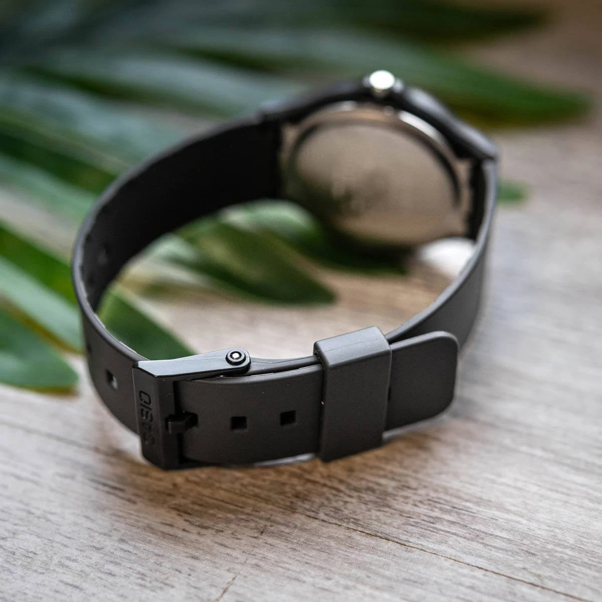 Мъжки аналогов часовник Casio - MQ-24B-8BEF