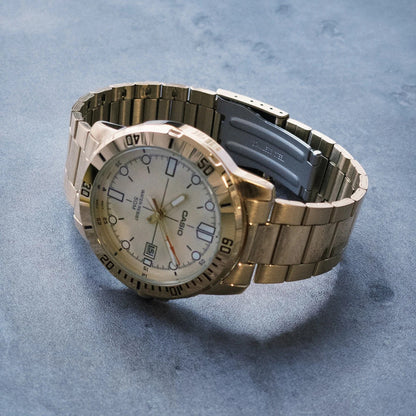 Мъжки аналогов часовник Casio - MTP-VD01G-9EVUDF