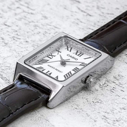 Дамски аналогов часовник Casio - Casio Collection - LTP-V007L-7B1UDF