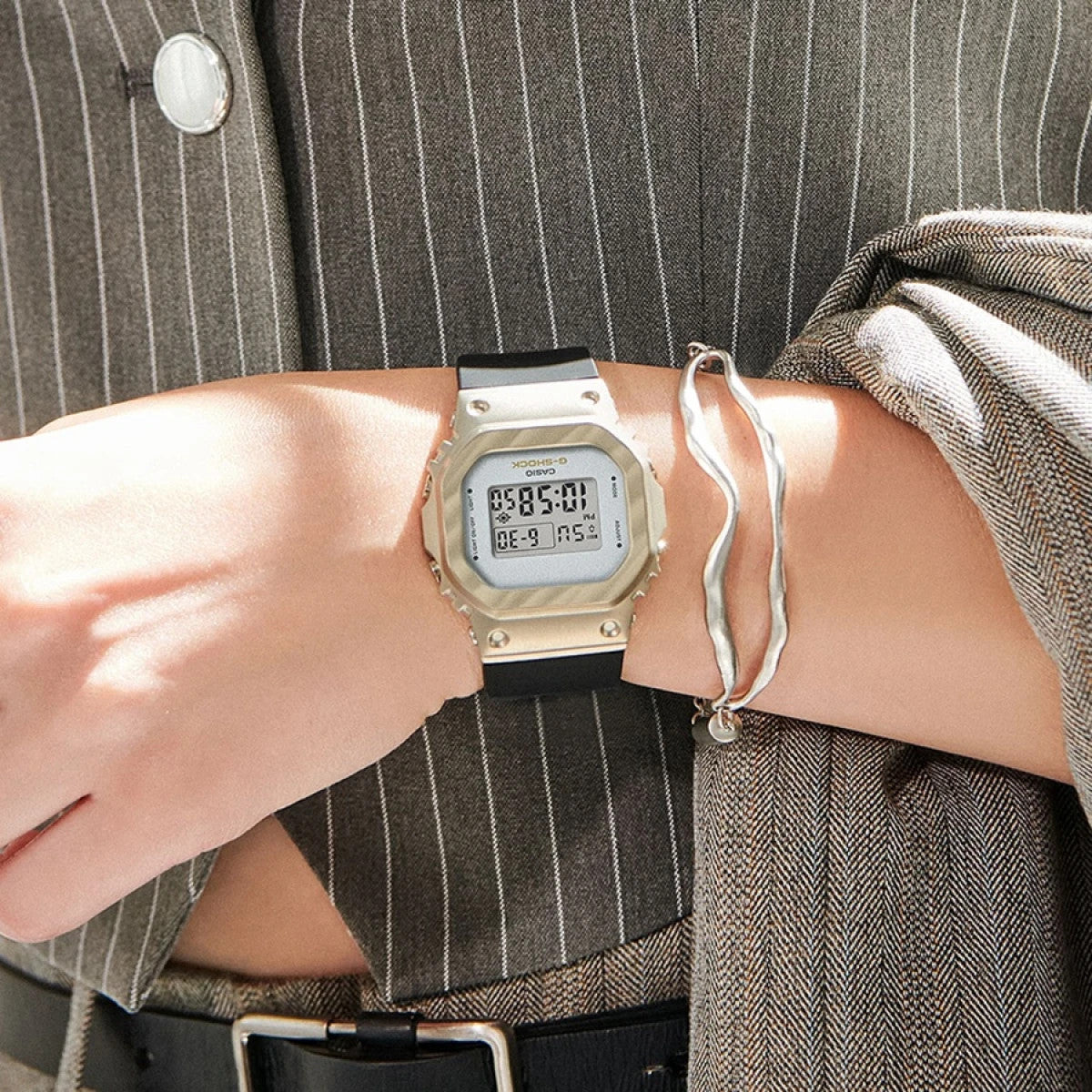 Дамски часовник Casio G-Shock - GM-S5600BC-1ER