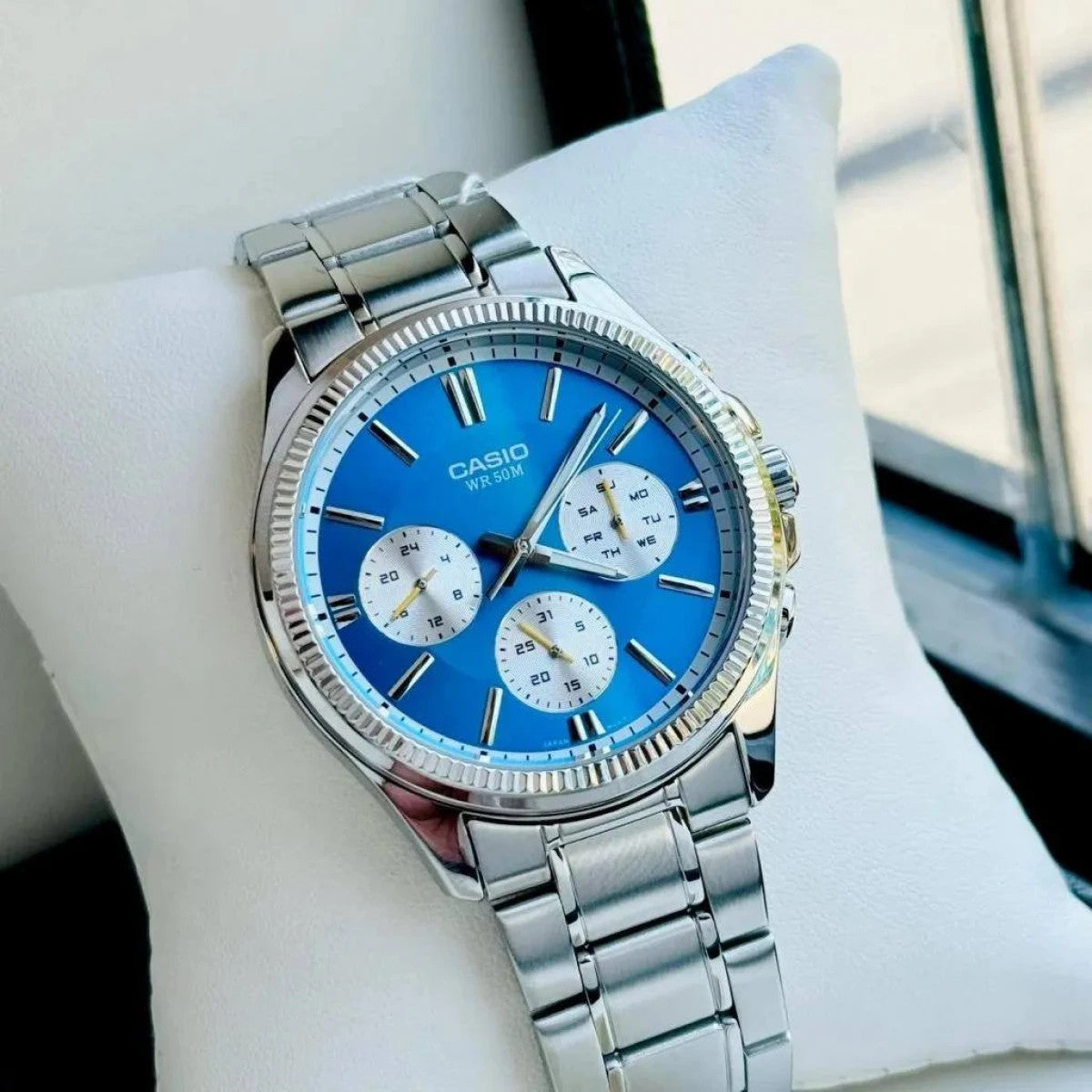 Мъжки аналогов часовник Casio Multi-Dial - Casio Collection - MTP-1375D-2A2VDF