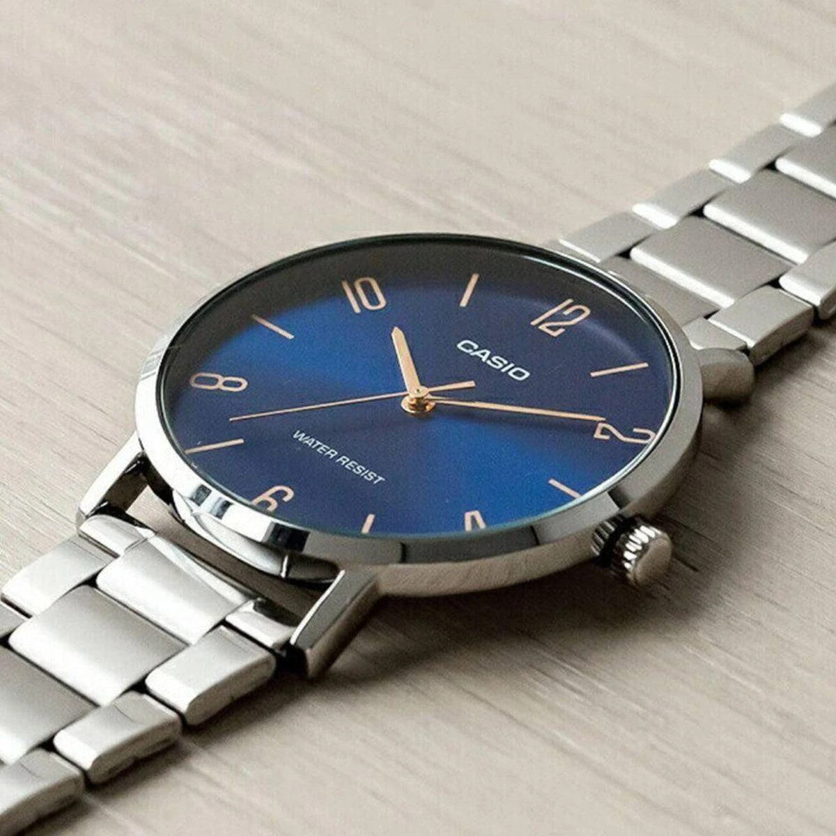 Дамски аналогов часовник Casio - LTP-VT01D-2B2UDF