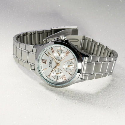 Дамски аналогов часовник Casio - LTP-V300D-7A2UDF