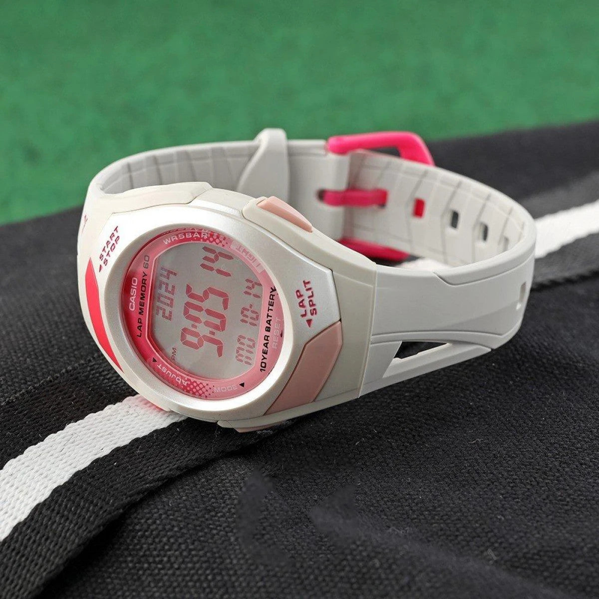 Дамски часовник Casio - STR-300-7EG