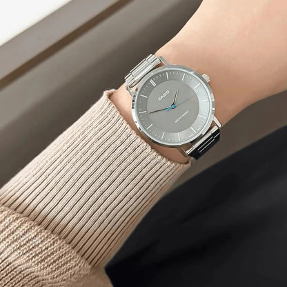 Мъжки аналогов часовник Casio - Casio Collection - MTP-VT04D-8EDF