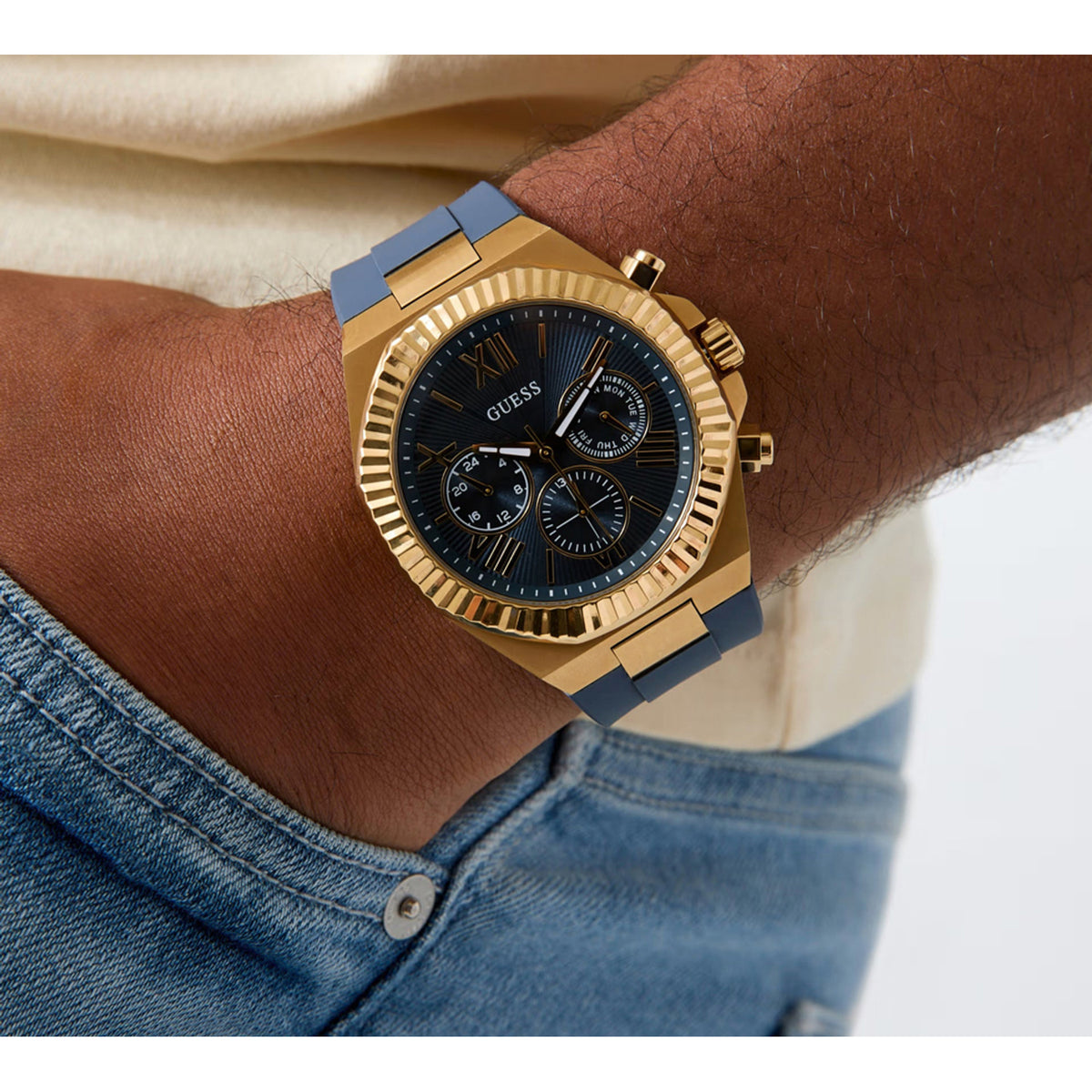 Мъжки часовник GUESS - GW1011G2