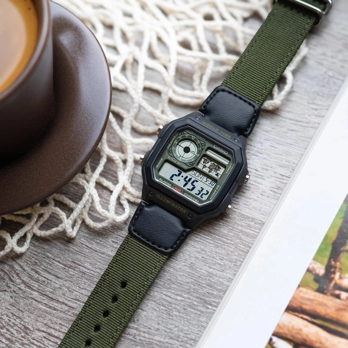 Мъжки часовник CASIO - AE-1200WHUB-3AVEF