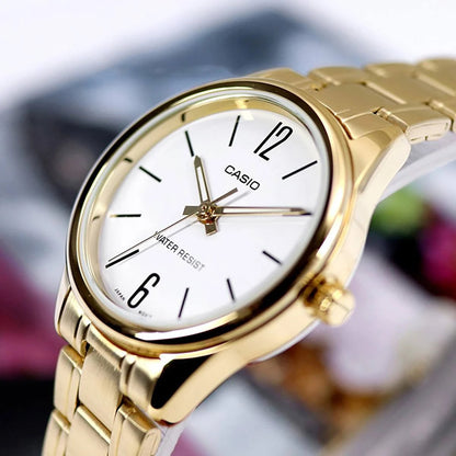 Дамски аналогов часовник Casio - Casio Collection - LTP-V005G-7BUDF