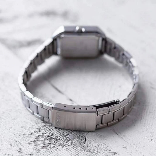 Дамски аналогов часовник CASIO - Casio Collection - LTP-V007D-4EUDF
