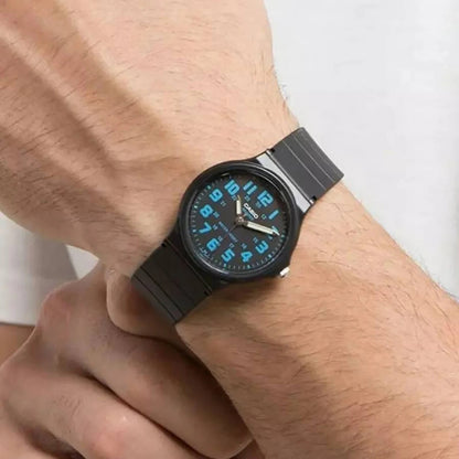 Мъжки аналогов часовник Casio - MQ-71-2BDF