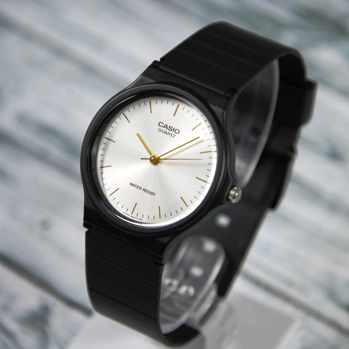 Мъжки аналогов часовник Casio - MQ-24-7E2LDF