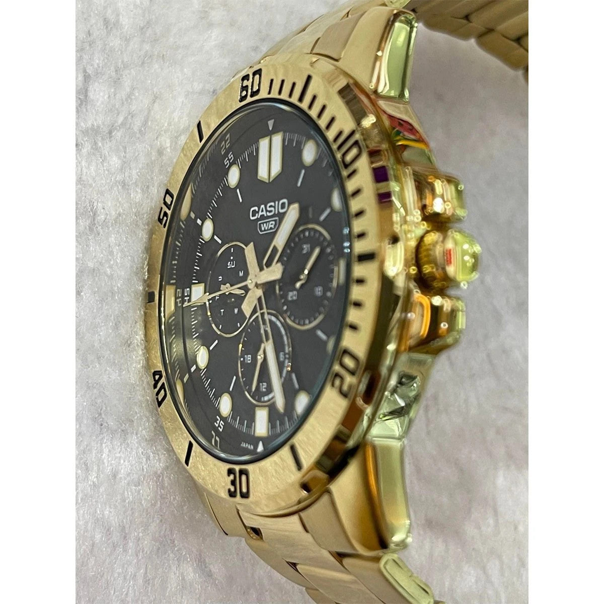 Мъжки аналогов часовник Casio - MTP-VD300G-1EUDF