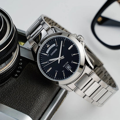 Мъжки аналогов часовник Casio - MTP-1370D-1A1VDF