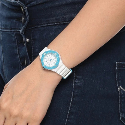 Мъжки часовник CASIO - LRW-200H-2BVEF
