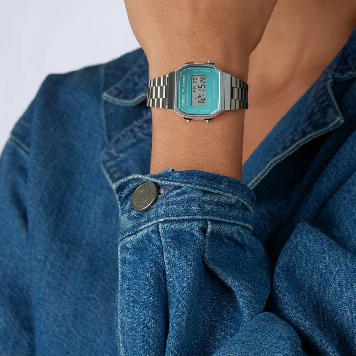 Мъжки дигитален часовник CASIO - A168WEM-2EF
