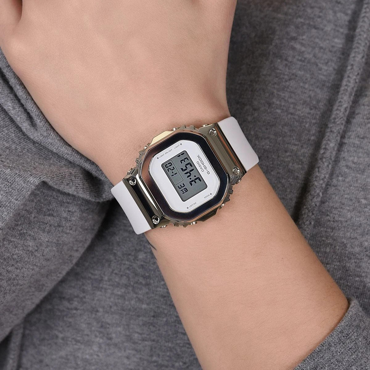 Дамски часовник Casio G-Shock - GM-S5600G-7ER