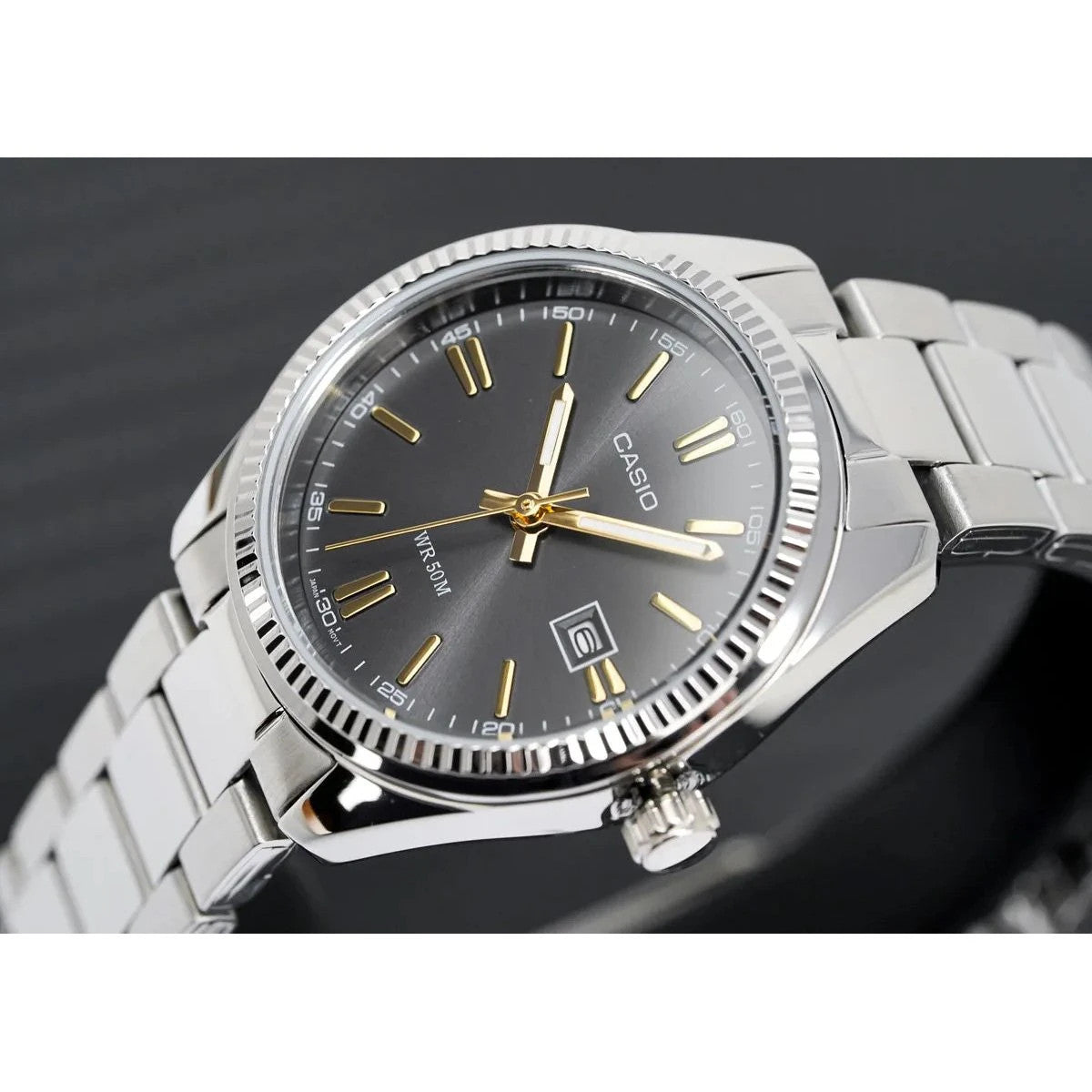 Дамски аналогов часовник Casio - Casio Collection - LTP-1302D-1A2VDF